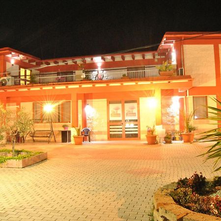 Agriturismo La Ferrovia Мольфетта Экстерьер фото
